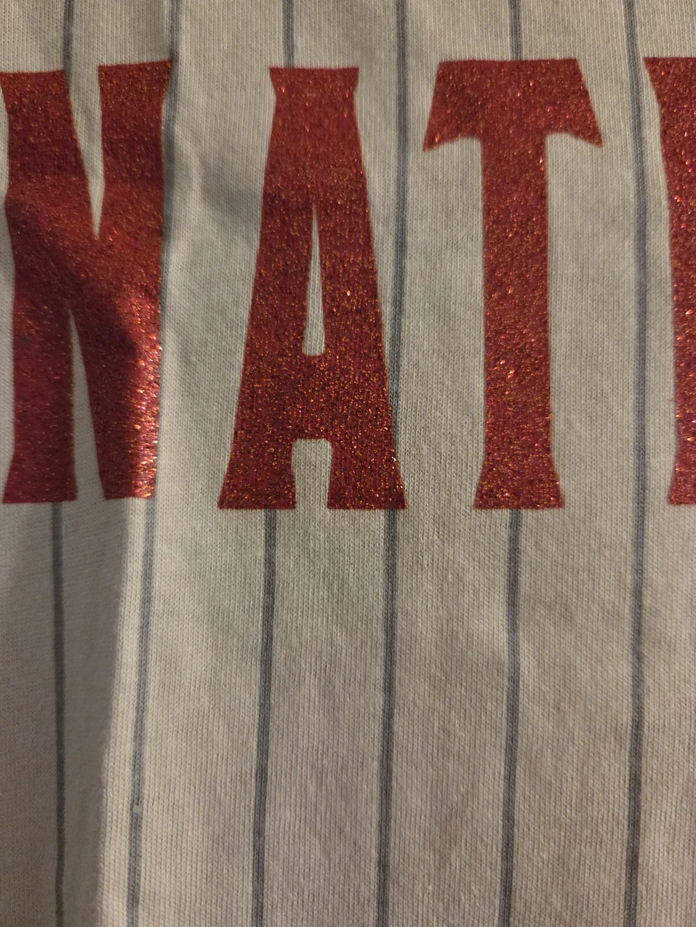 Genuine Merchandise Washington Nationals Red and White Pinstripe V-Neck Tee